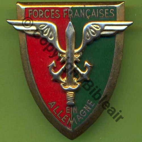 H0803 FORCES FRANCAISES ALLEMAGNE AB.P 2Anneaux Granuleux Embouti 